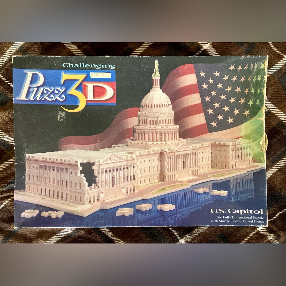 Puzzle 3D U.S. Capitol Building Puzzle Milton Bradley 718 Pieces Used Complete